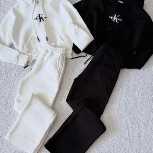 Completo Tuta Minimalista in Cotone Morbido